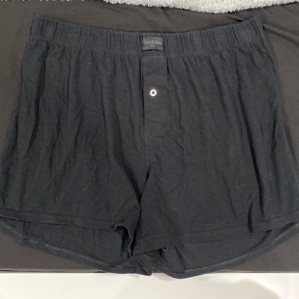 2 mens boxers